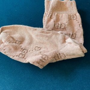 Authentic girl Gucci socks. Size 10 Mauve pink!